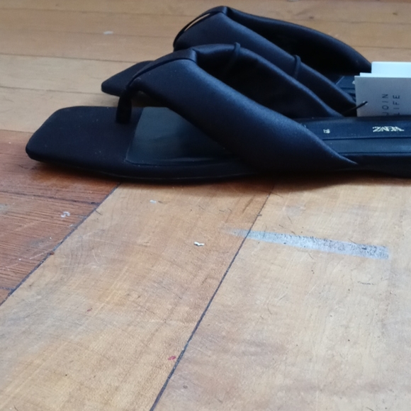 ZARA quilted sandals - Picture 4 of 4